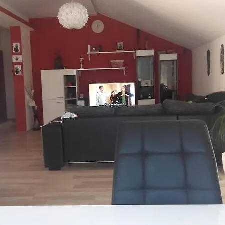 Ma-La Apartmani * טרוגיר