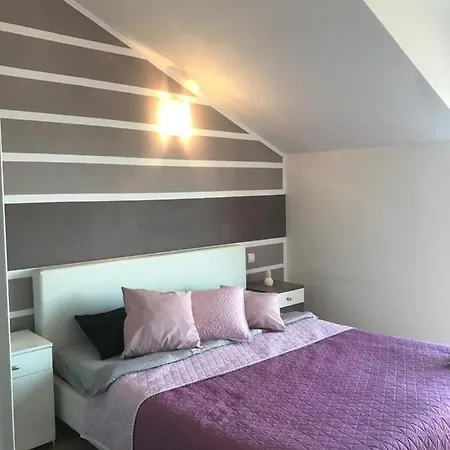 Ma-La Apartmani דירה טרוגיר