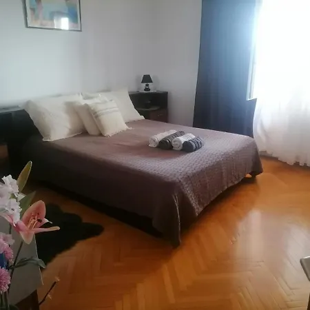 Ma-La Apartmani * טרוגיר