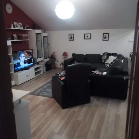 Ma-La Apartmani * טרוגיר